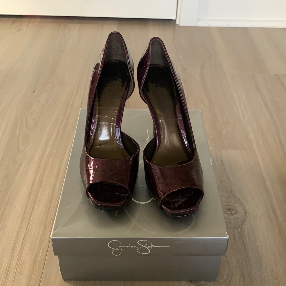 High heels shoes